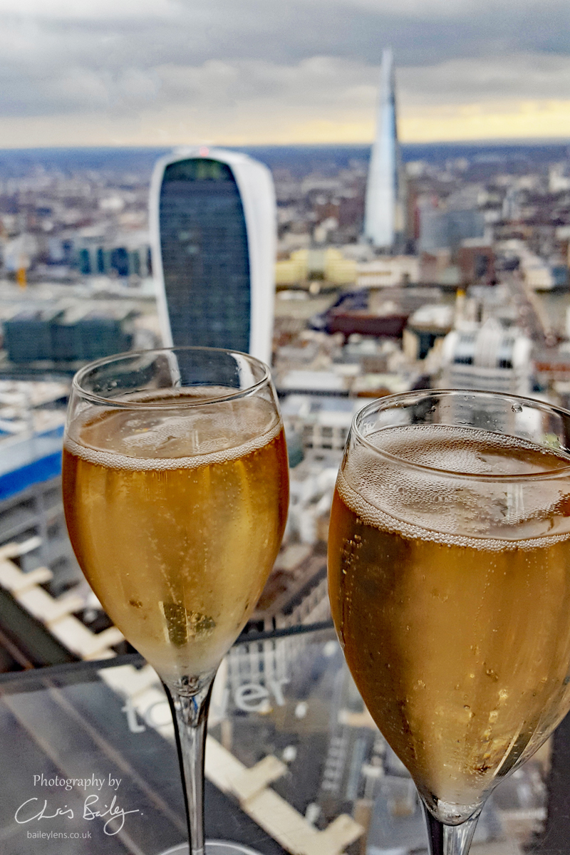 Bubbles at Vertigo 42 Bubbles at Vertigo 42